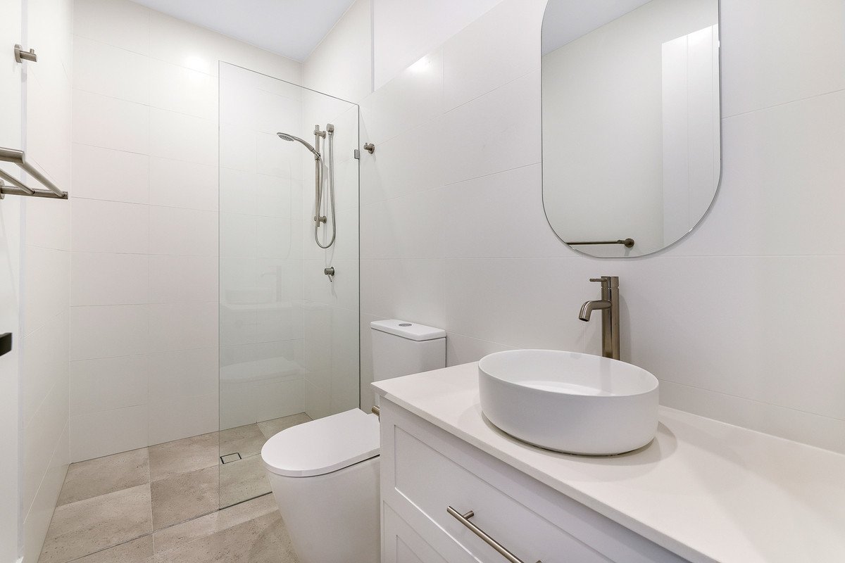 5/6 Ikkina Road Burleigh Heads 5