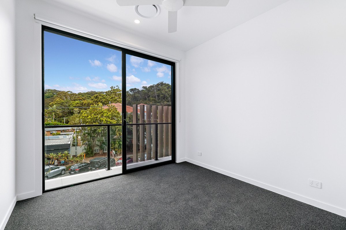5/6 Ikkina Road Burleigh Heads 6