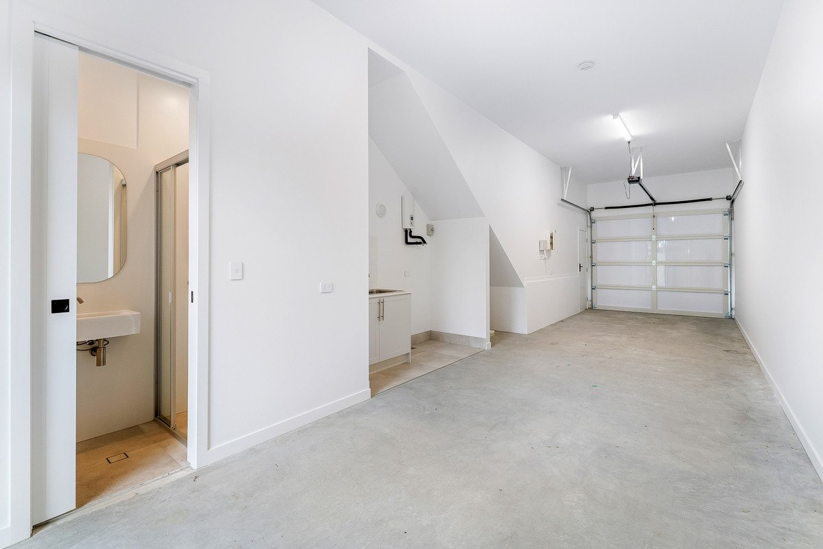5/6 Ikkina Road Burleigh Heads 15