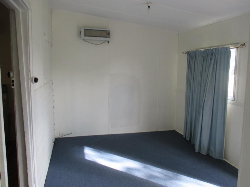 56 Kathleen Street TAMWORTH 5