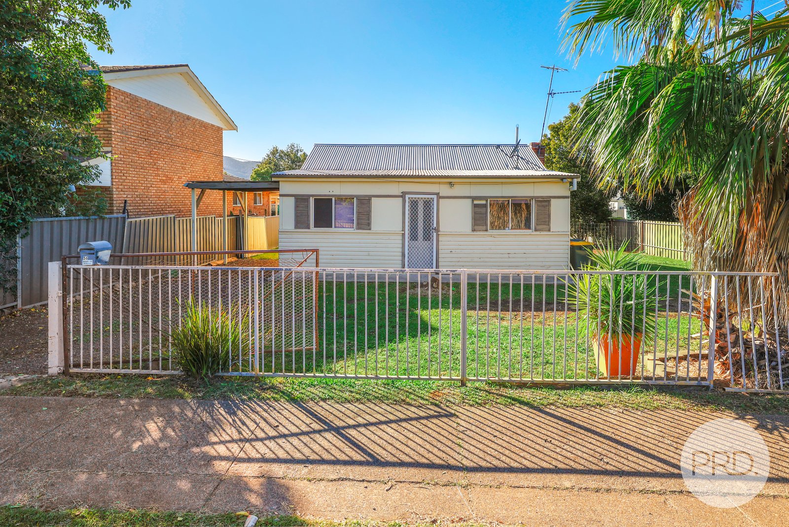56 Kathleen Street TAMWORTH 2