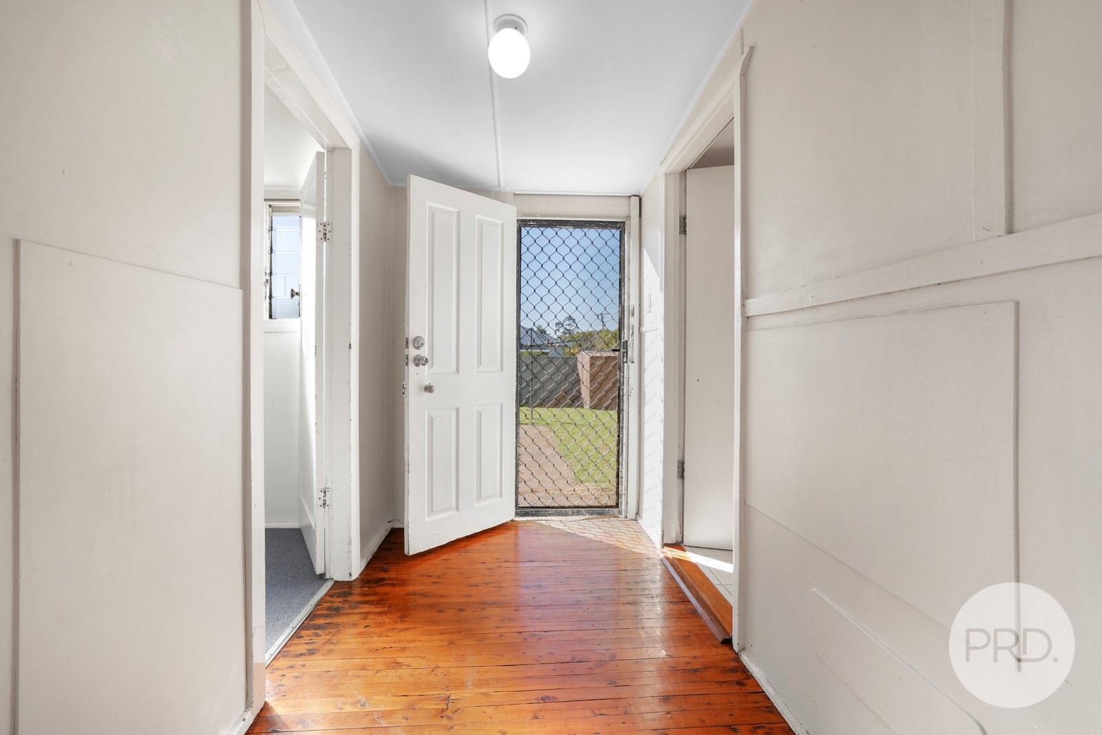 56 Kathleen Street TAMWORTH 13