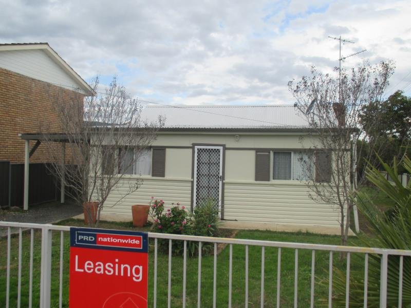 56 Kathleen Street TAMWORTH 1