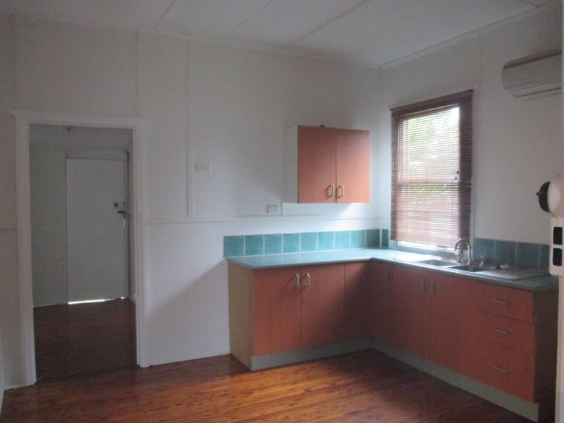 56 Kathleen Street TAMWORTH 3