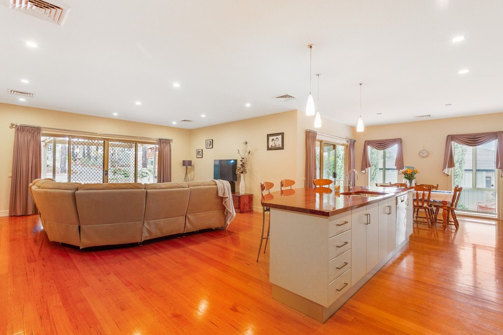 56 Keogh Drive SPRING GULLY 11