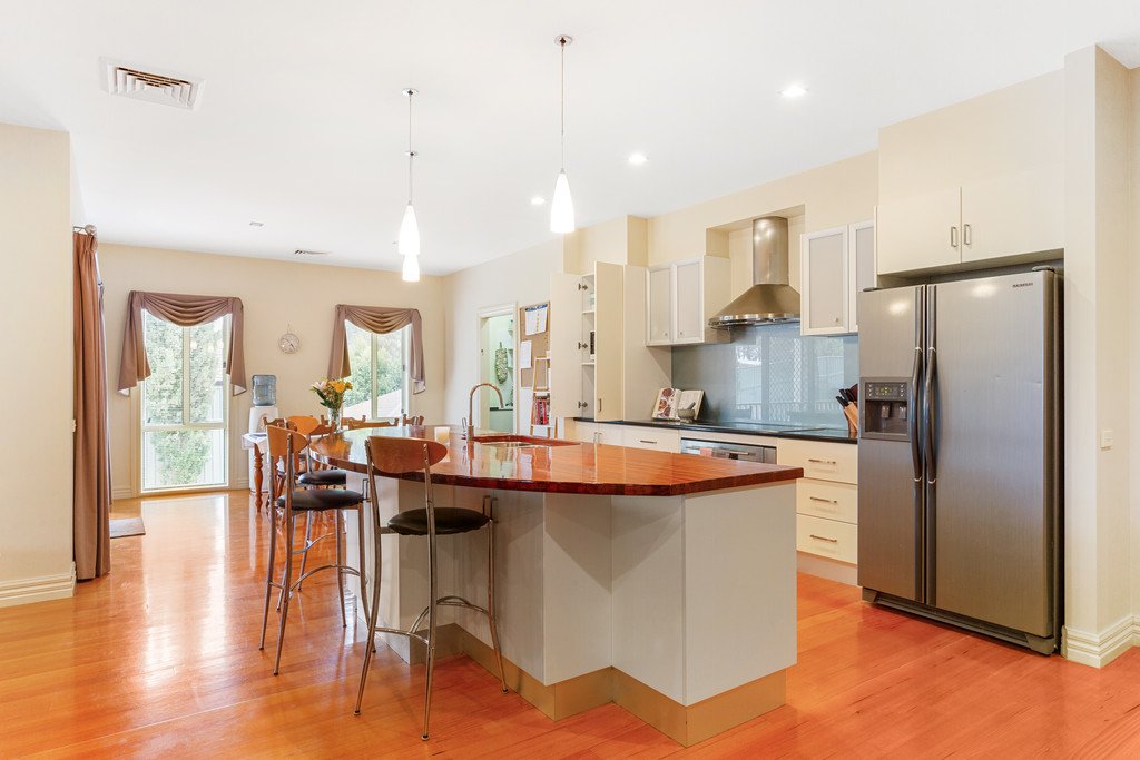 56 Keogh Drive SPRING GULLY 12
