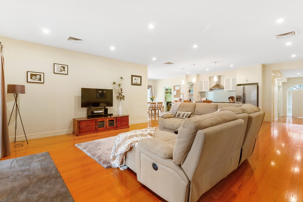 56 Keogh Drive SPRING GULLY 15