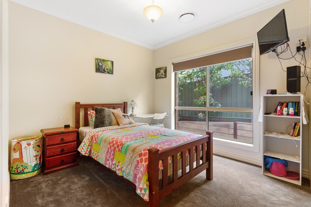56 Keogh Drive SPRING GULLY 18