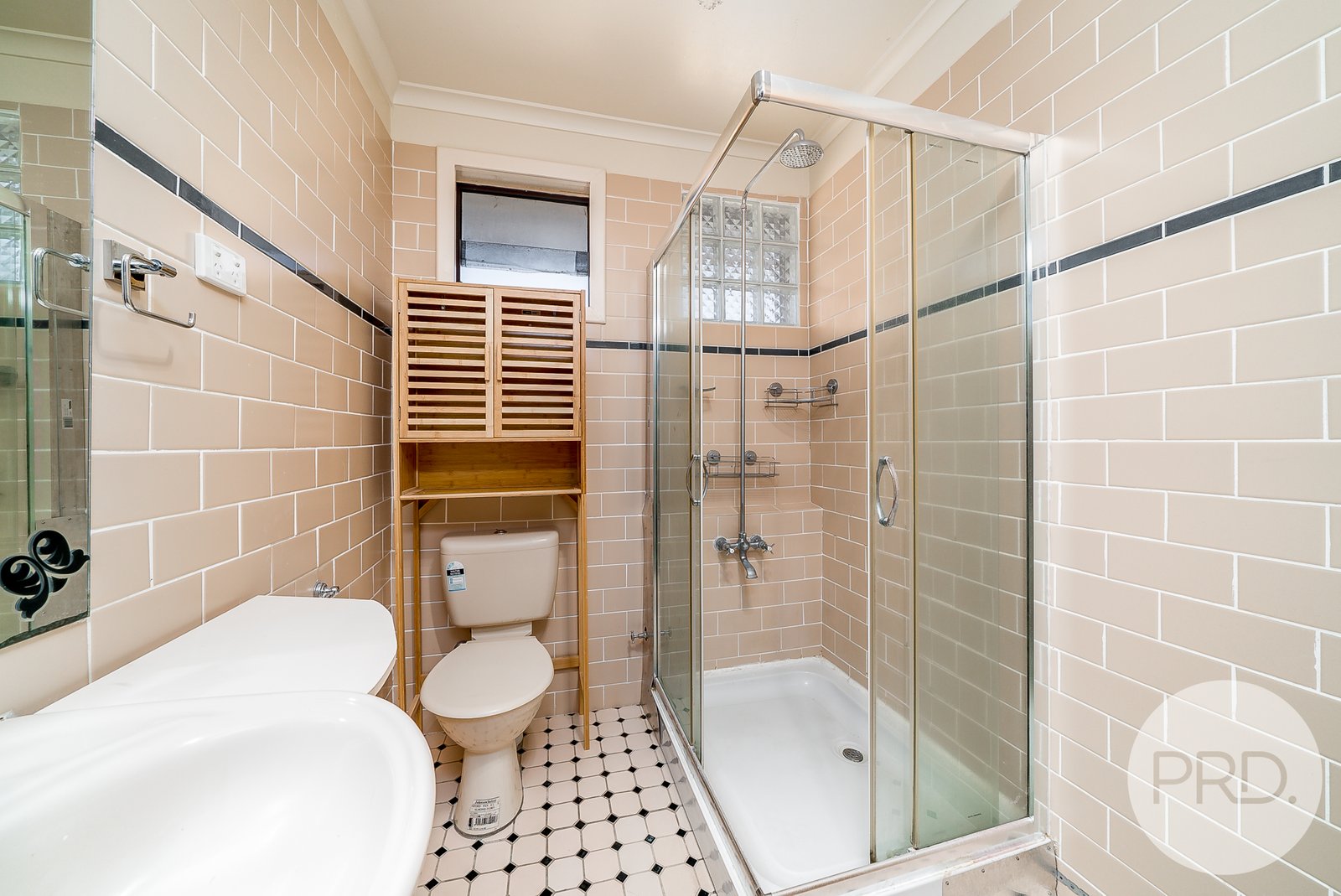 5/6 Lampe Avenue WAGGA WAGGA 2