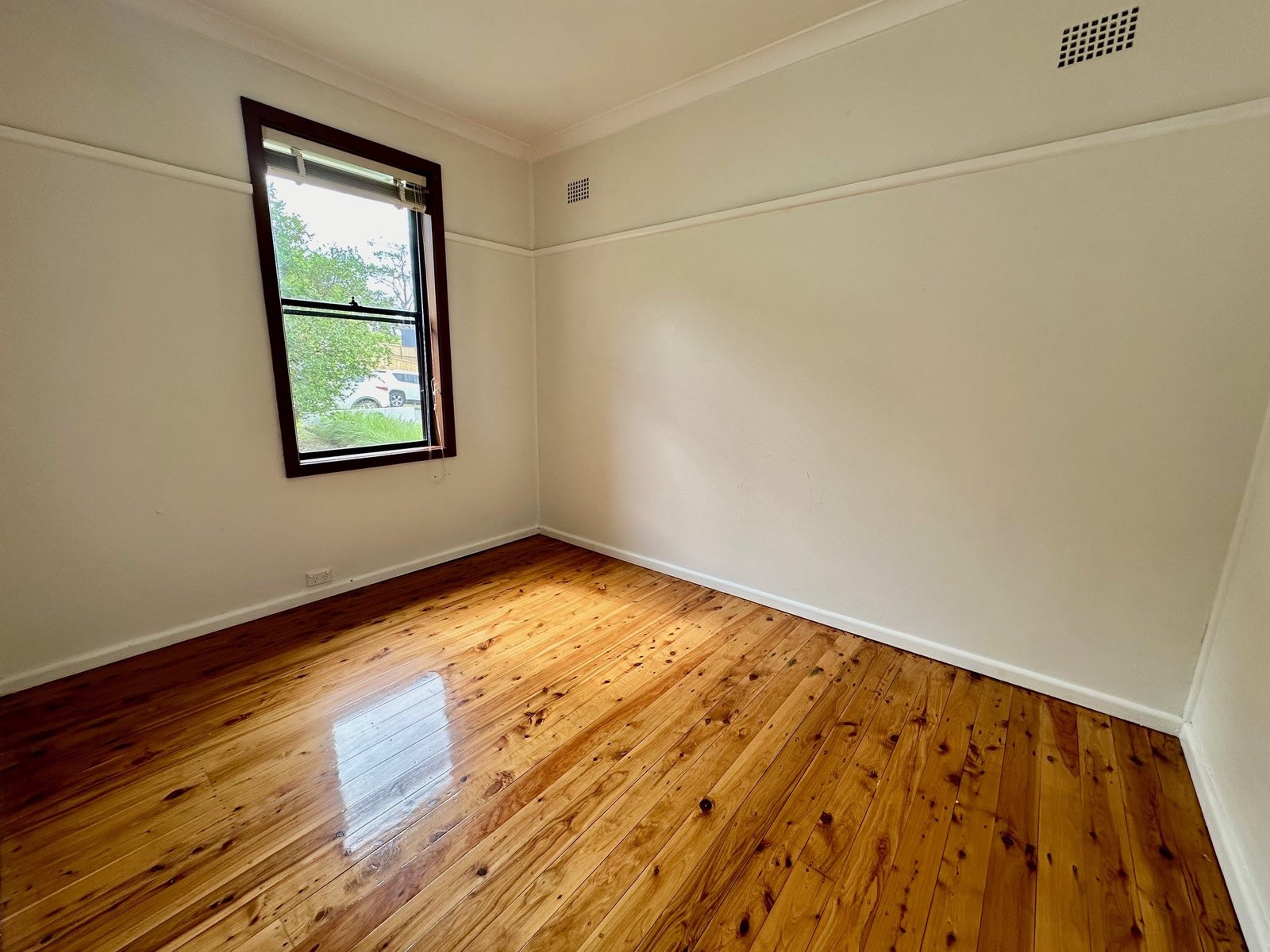 56 Lasseter Avenue CHIFLEY 5