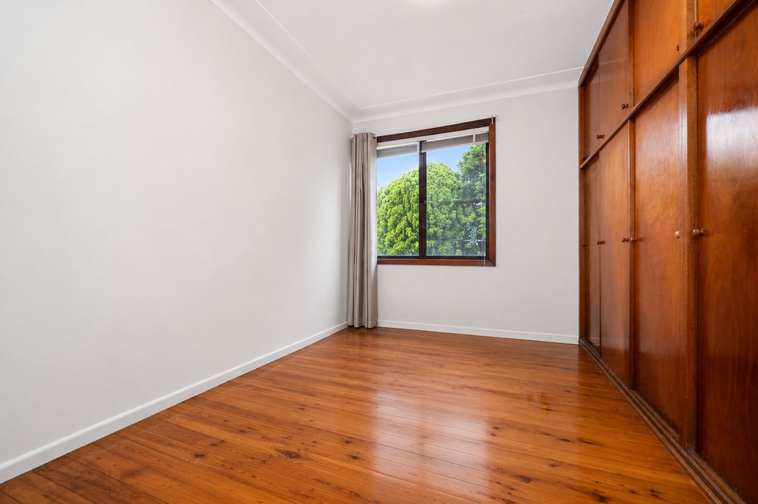 56 Lasseter Avenue CHIFLEY 7