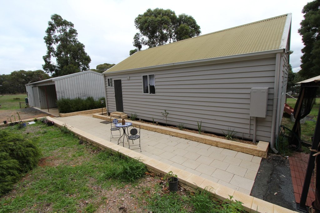 56 Louise Court HADDON 10