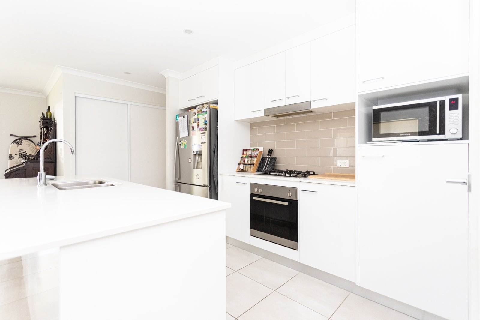 56 Macarthur Drive CANNONVALE 2