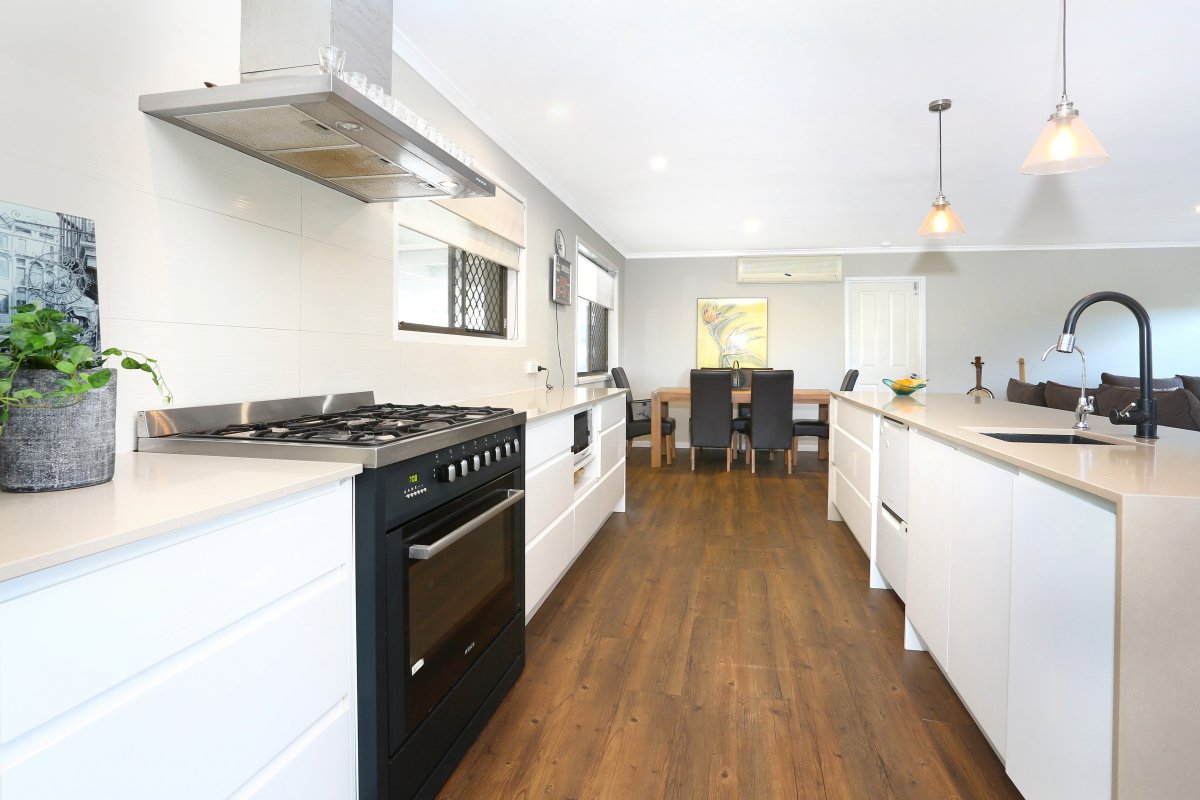 56 Macquarie Avenue MOLENDINAR 6