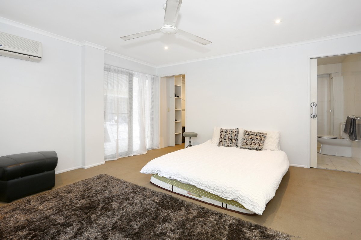 56 Macquarie Avenue MOLENDINAR 9