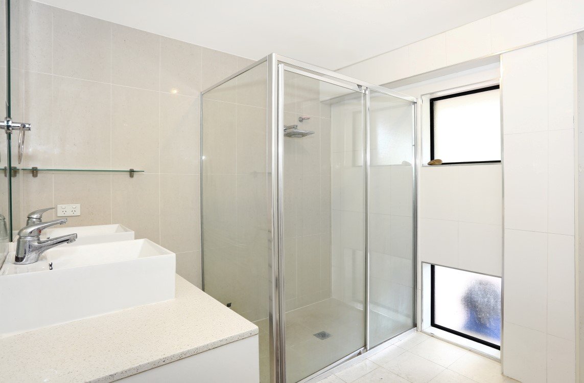 56 Macquarie Avenue MOLENDINAR 10