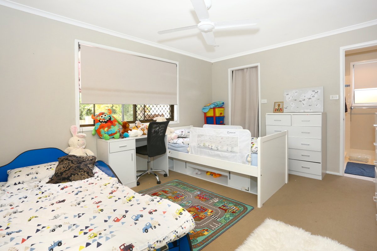 56 Macquarie Avenue MOLENDINAR 11