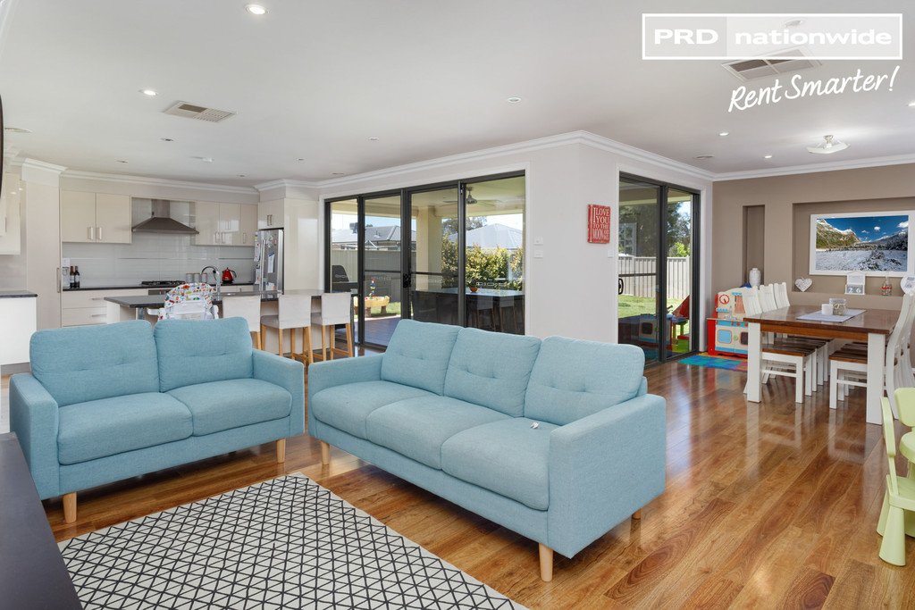 56 Messenger Avenue BOOROOMA 6