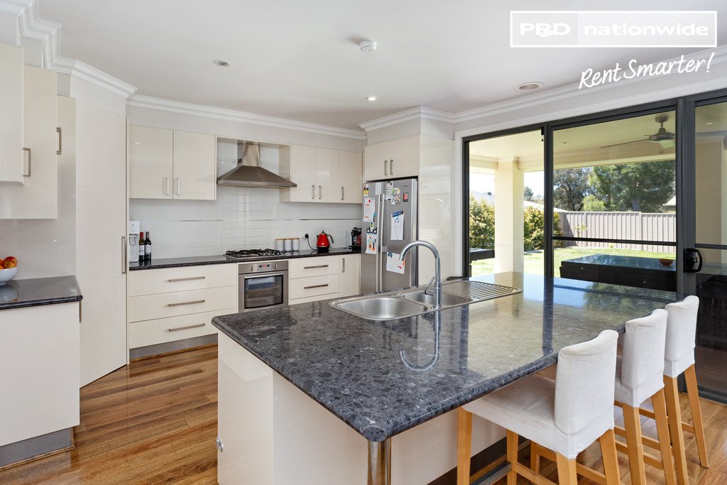 56 Messenger Avenue BOOROOMA 7