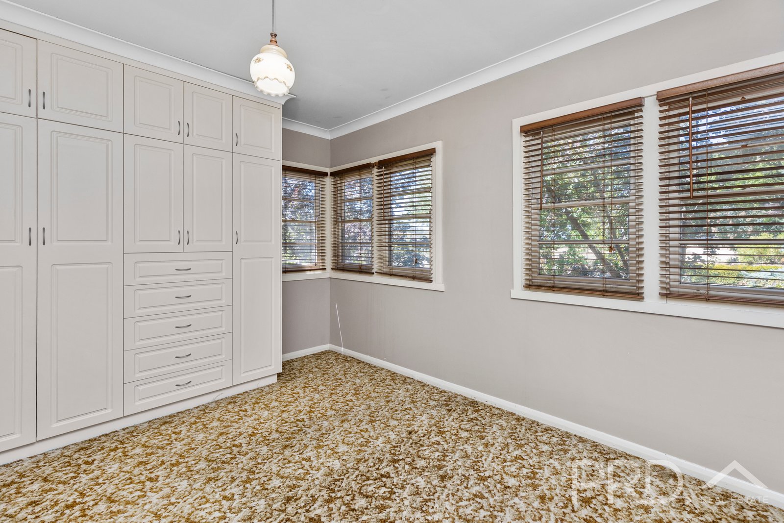 56 Mines Road BATLOW 10