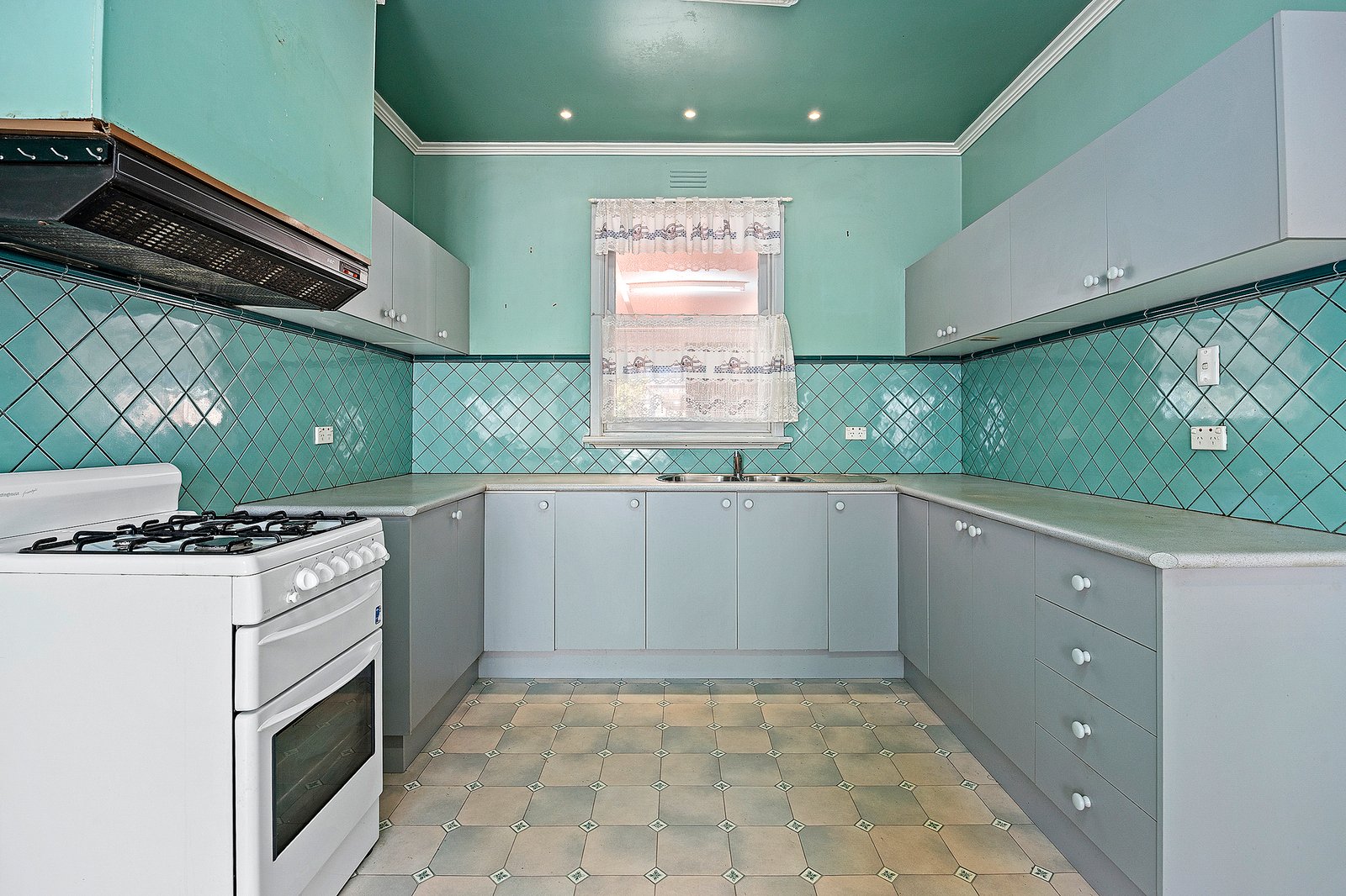 Gallery: 56 Montgomery Crescent