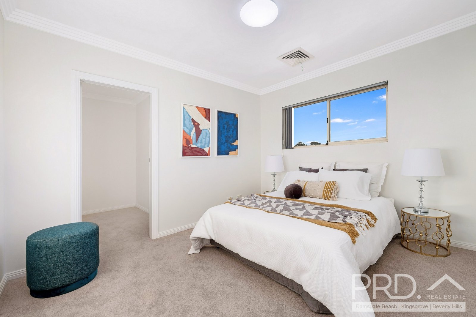 56 New England Drive KINGSGROVE 8