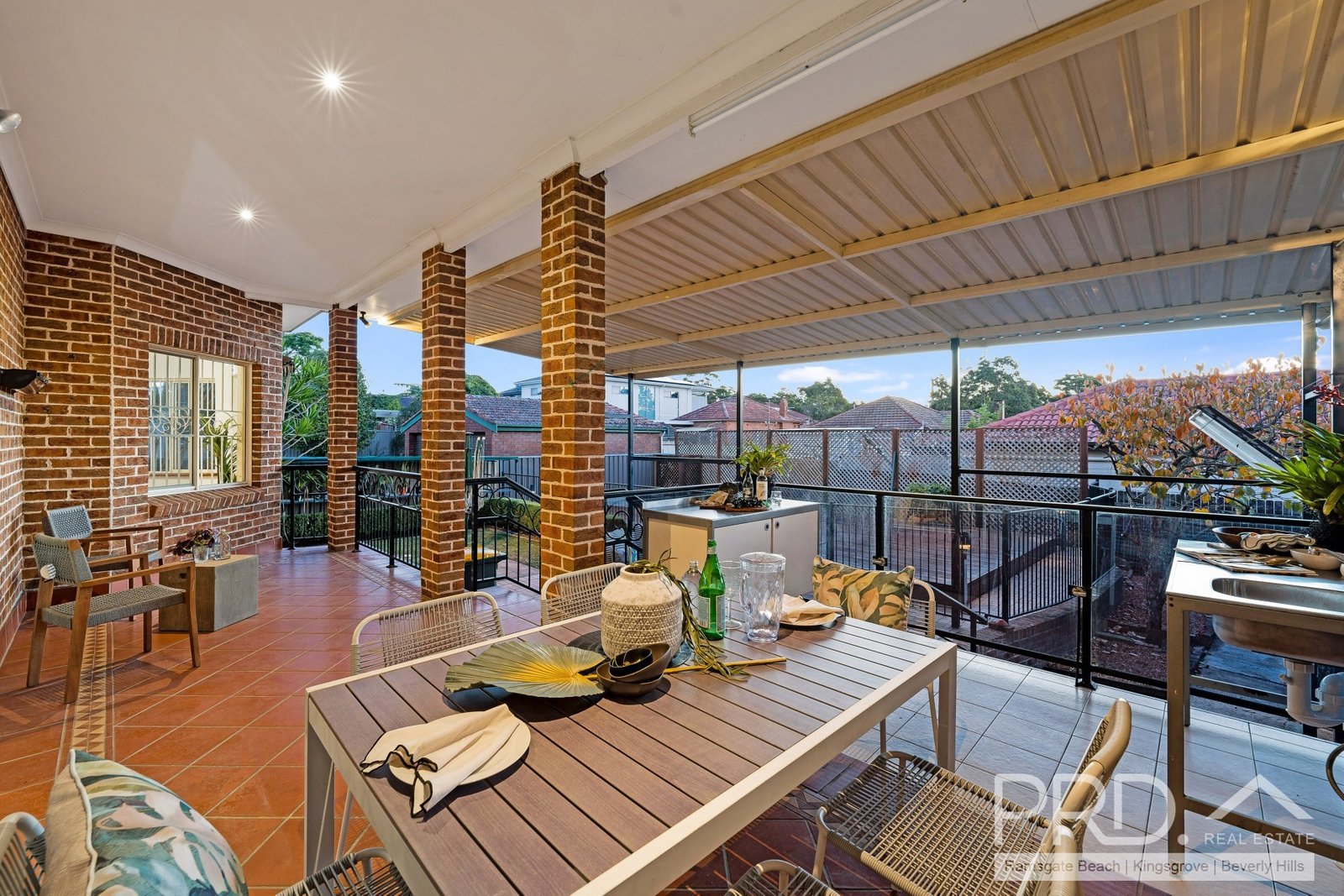 56 New England Drive KINGSGROVE 10