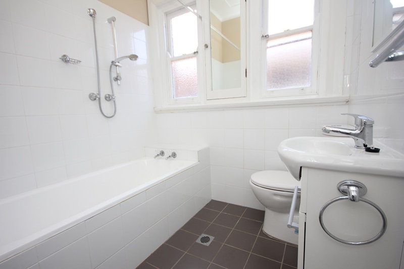 56 Ponyara Road BEVERLY HILLS 5