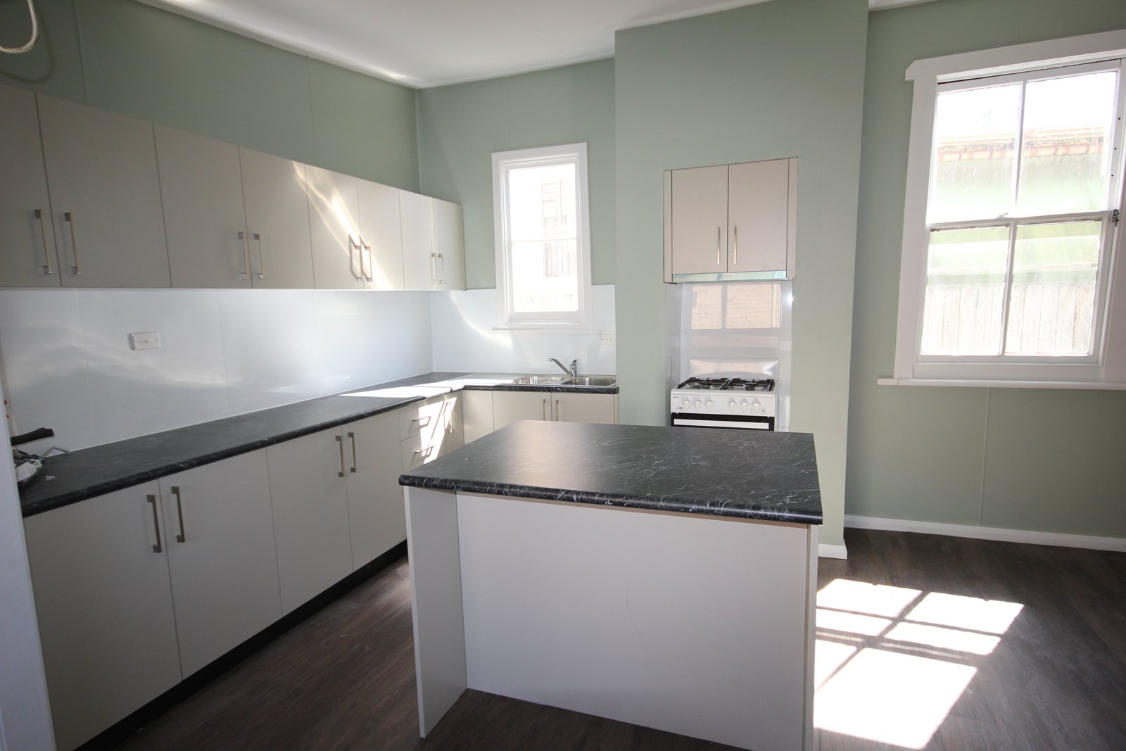 56 President Avenue KOGARAH 2