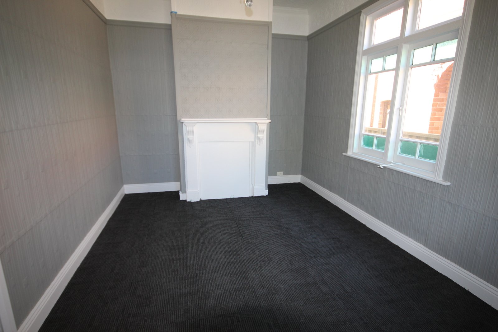 56 President Avenue KOGARAH 4