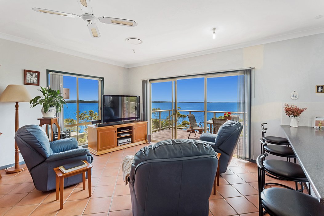 56 Randall Drive SALAMANDER BAY 3