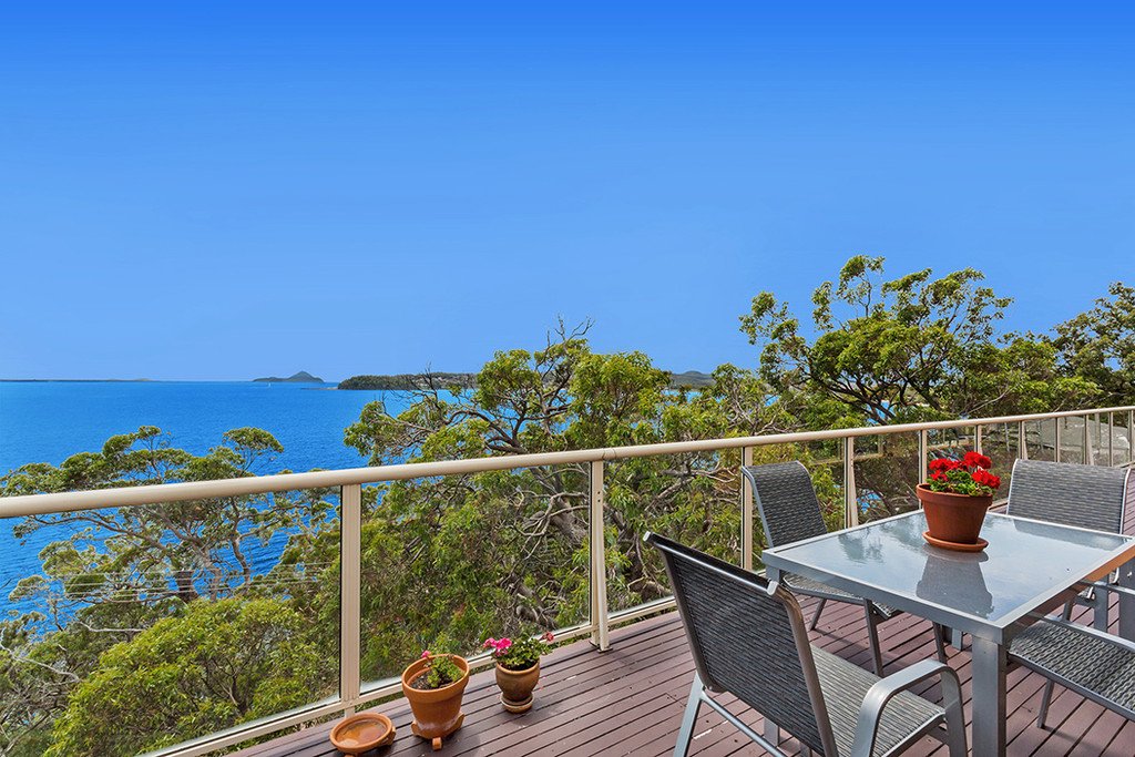56 Randall Drive SALAMANDER BAY 11