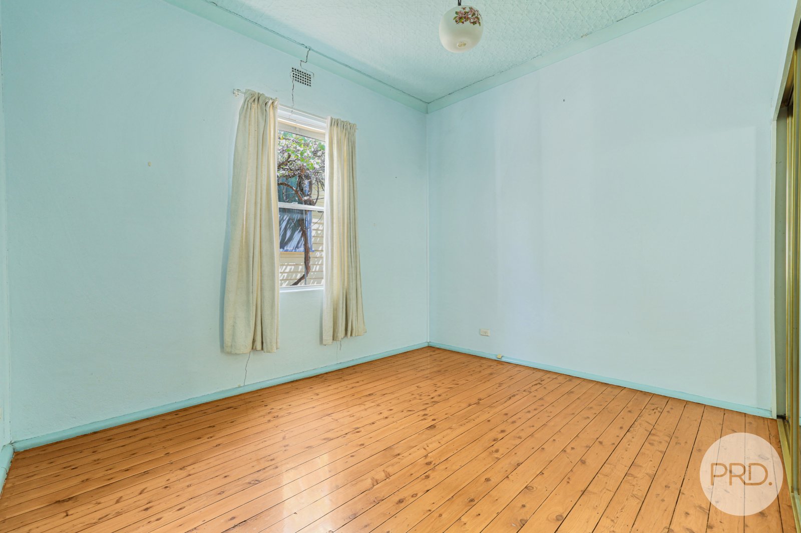 56 Rawson Avenue TAMWORTH 11