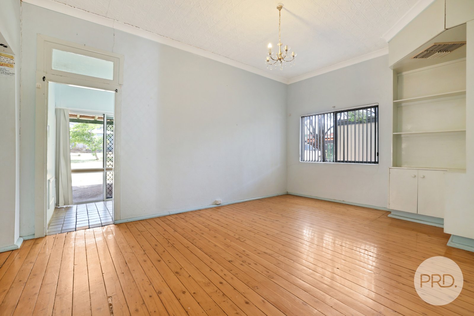 56 Rawson Avenue TAMWORTH 12