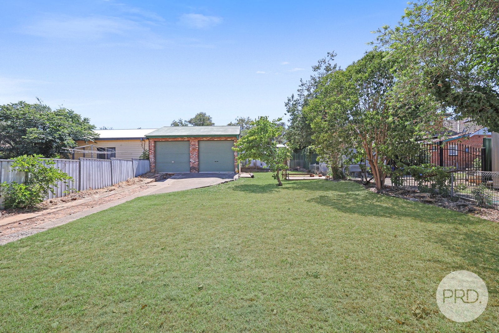56 Rawson Avenue TAMWORTH 21