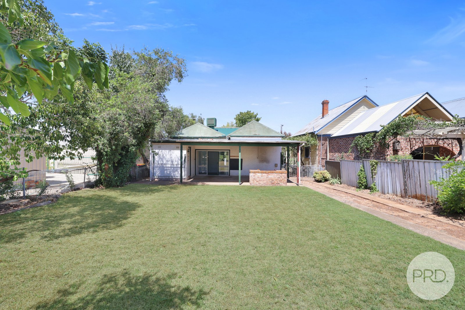 56 Rawson Avenue TAMWORTH 22