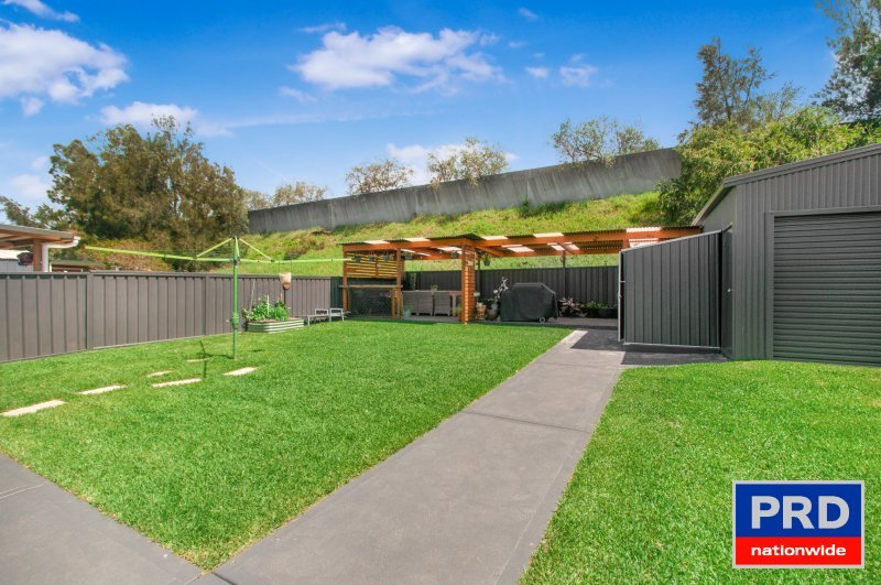 56 Robert St  KANAHOOKA 7