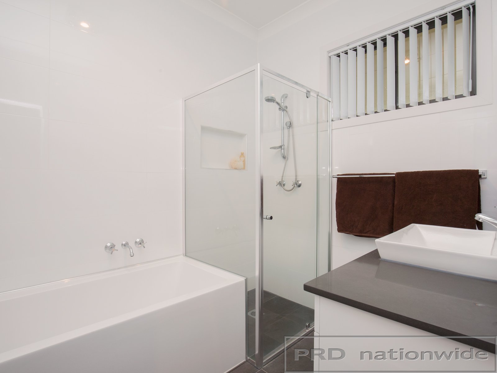 56 Robert Street TENAMBIT 15