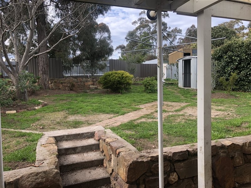 56 Specimen Hill Road GOLDEN SQUARE 8