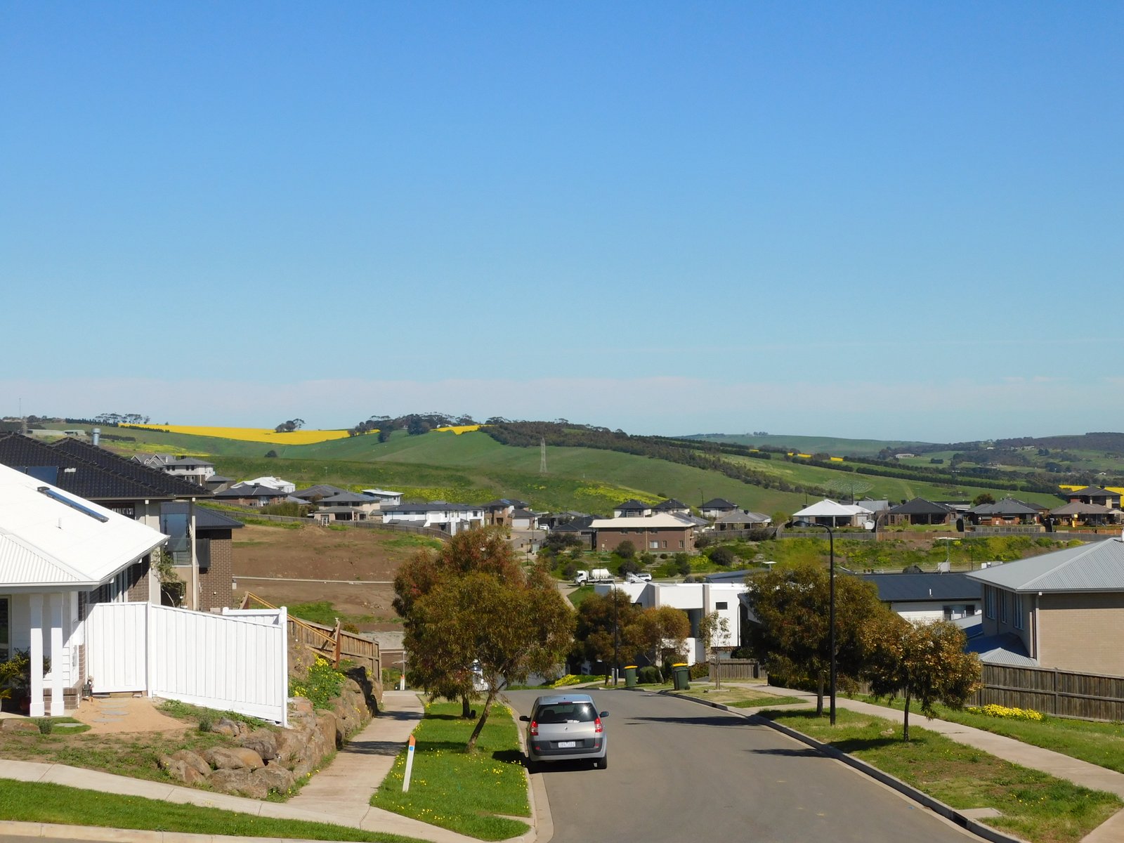 Gallery: 56 Stoneleigh Crescent