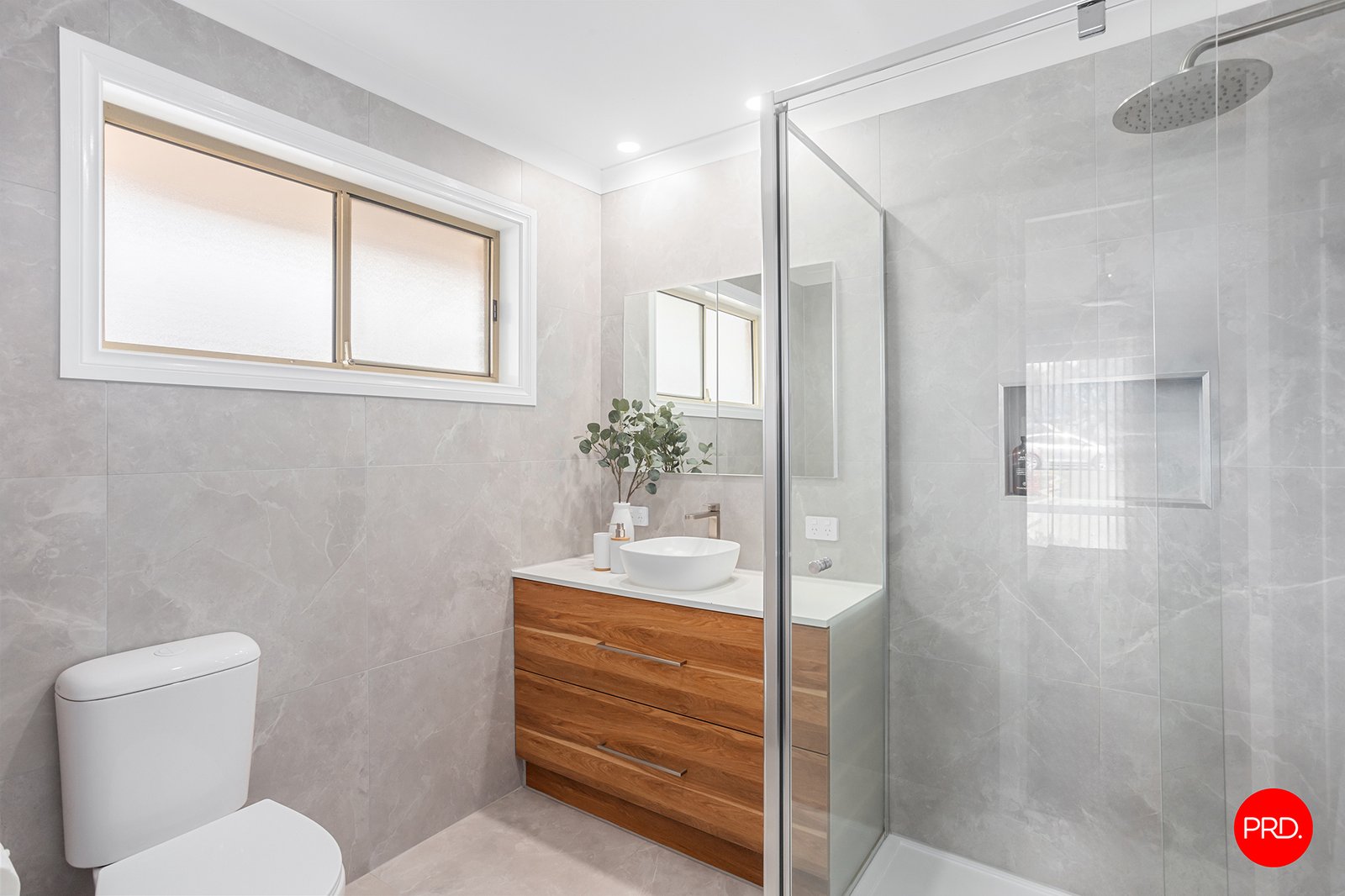 56 Strickland Street ASCOT 13