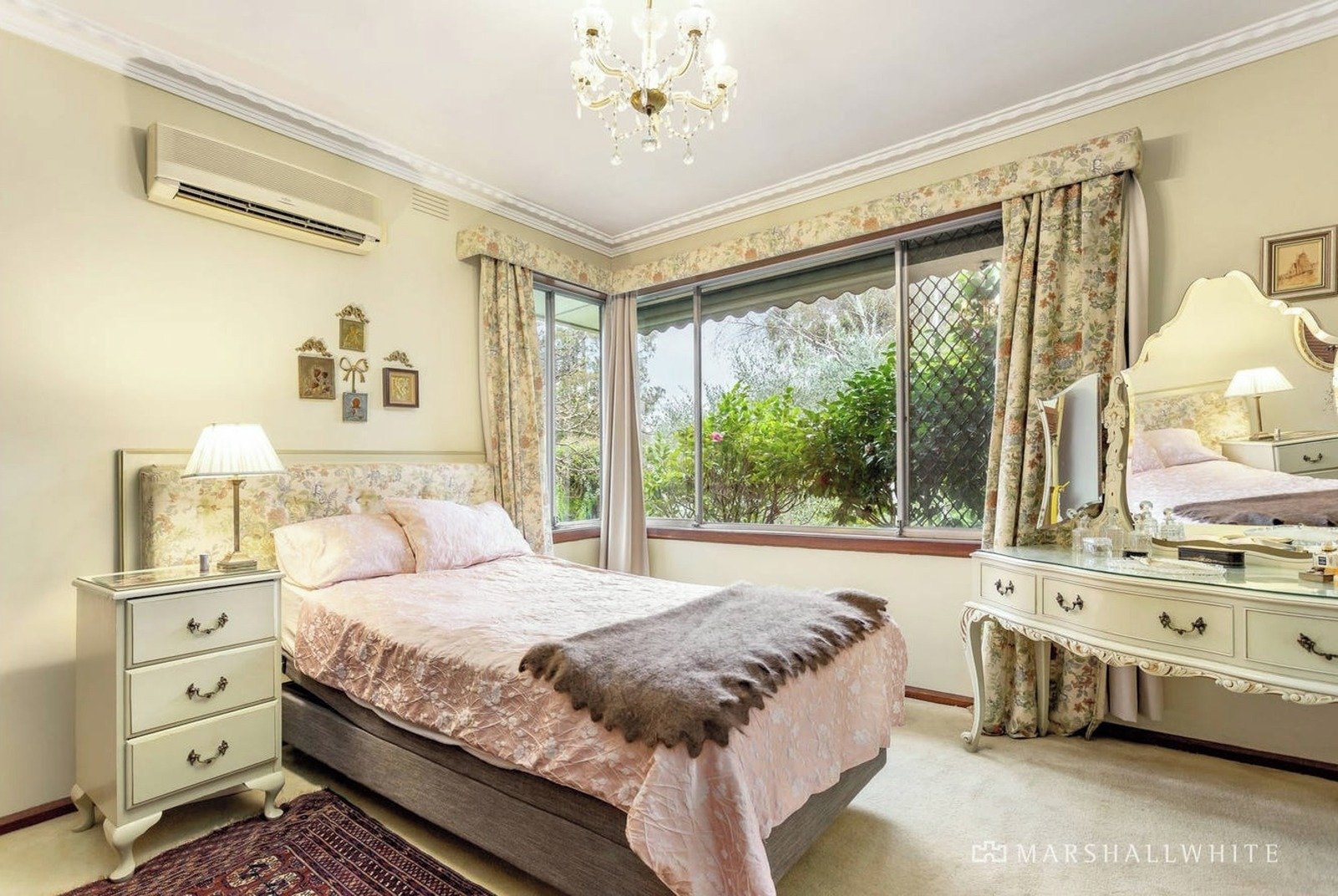 56 Swayfield Road, Mount Waverley, 3149