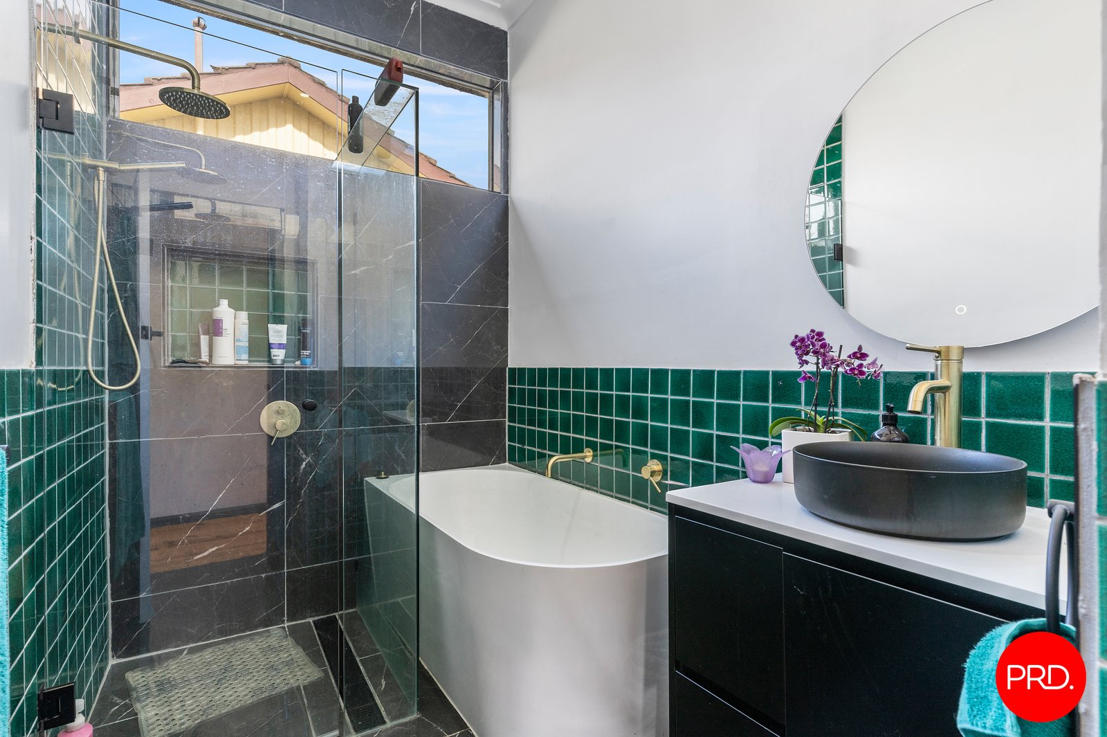 56 Thomas Street KANGAROO FLAT 8