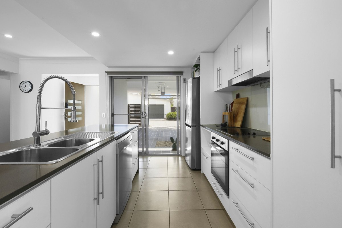 56 Venice Street Burleigh Waters 9