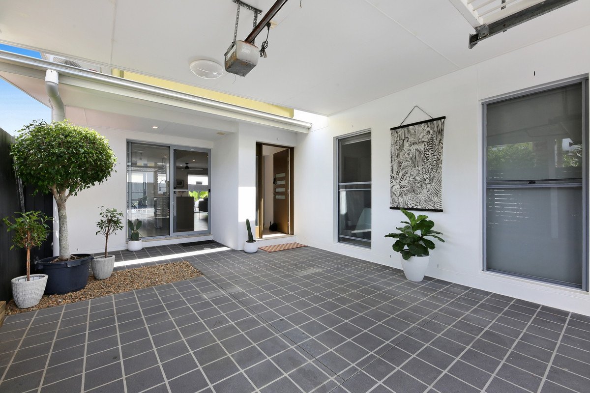 56 Venice Street Burleigh Waters 4