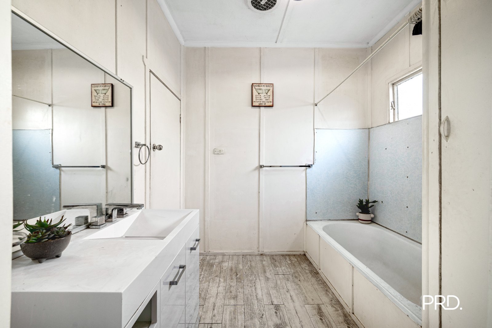 56 Weir Road WARRAGAMBA 6