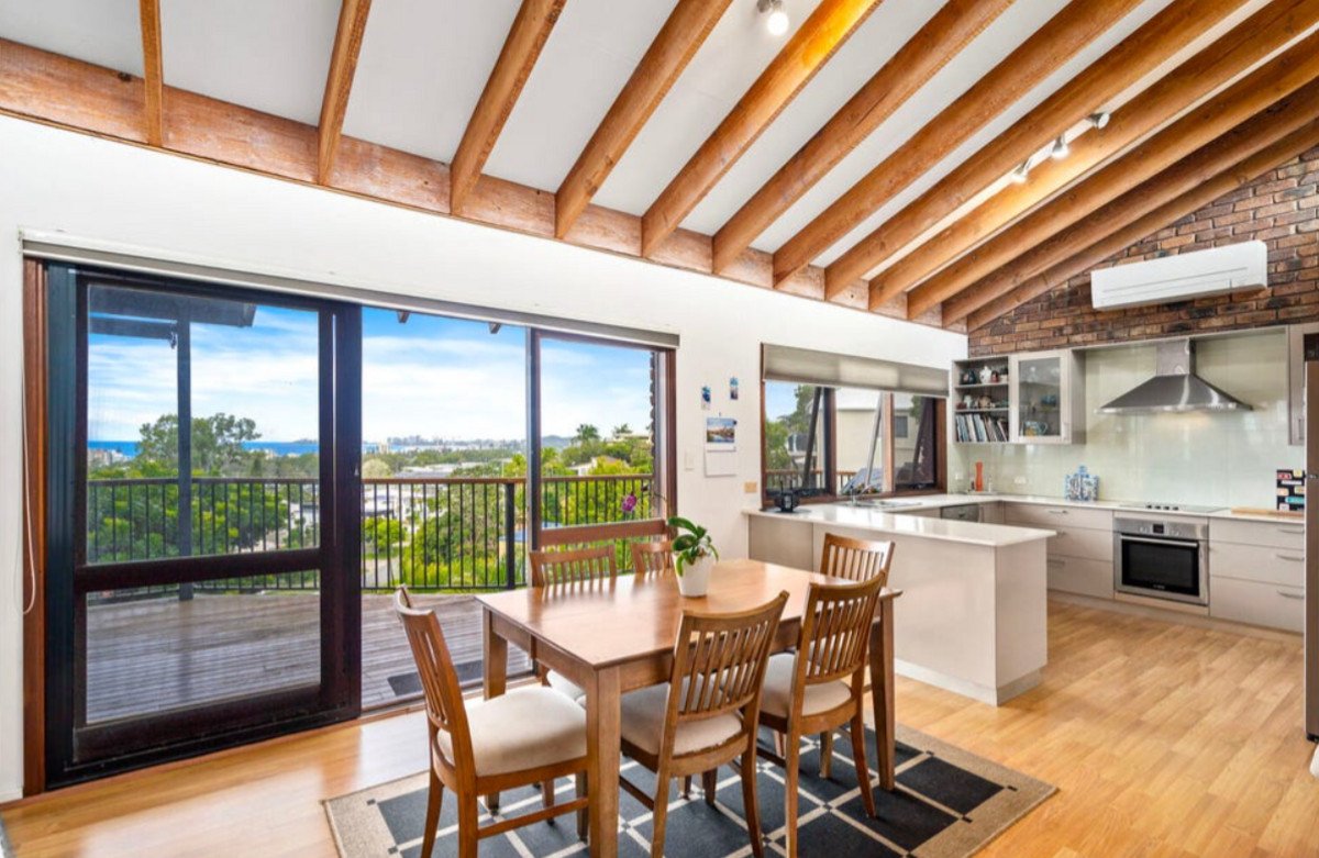 56 West Wyberba Street Tugun 2