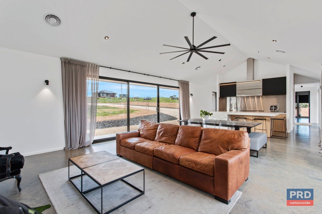 56 Wild Drive JUNORTOUN 9