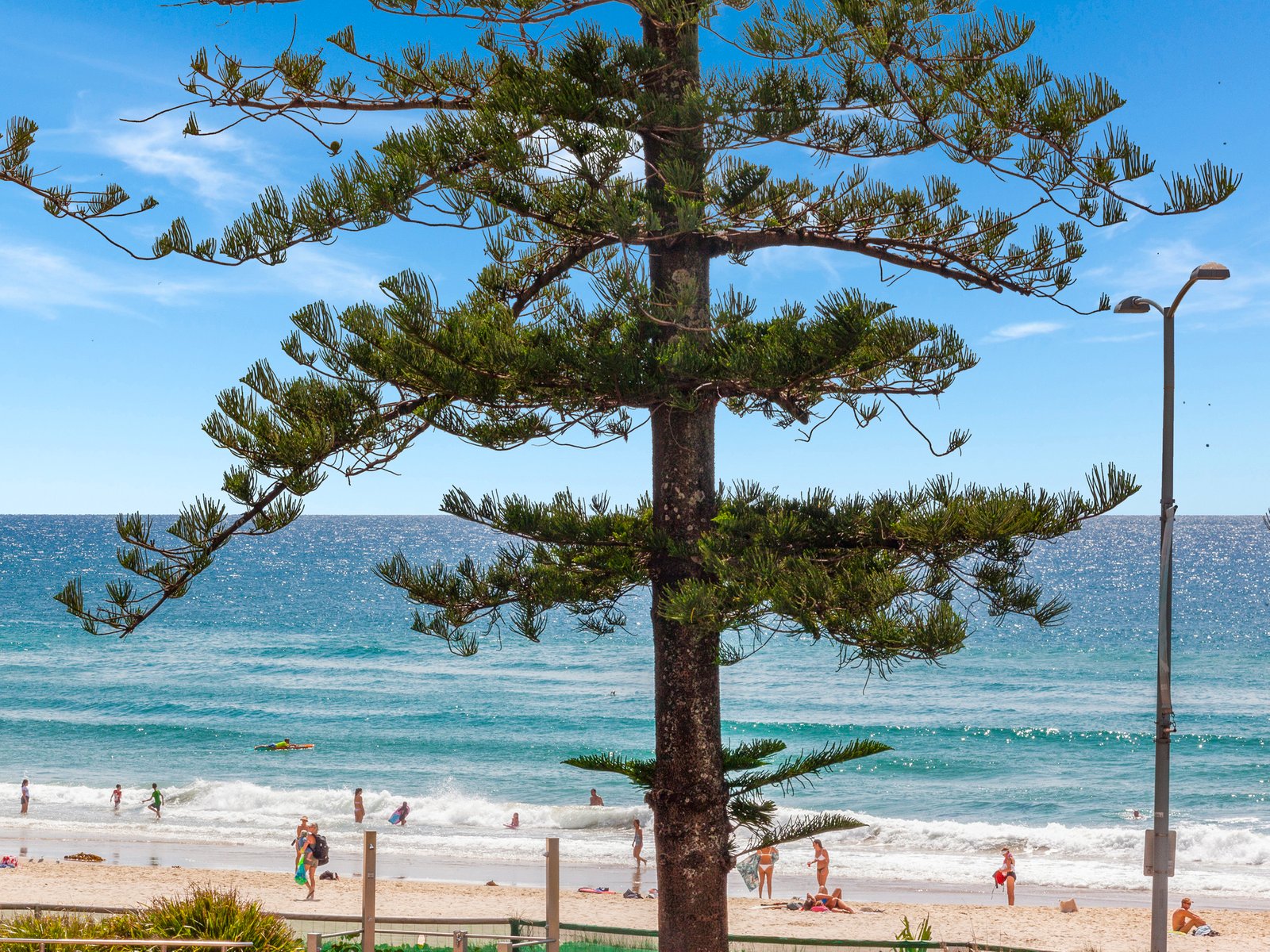 5/60 Goodwin Terrace BURLEIGH HEADS 2