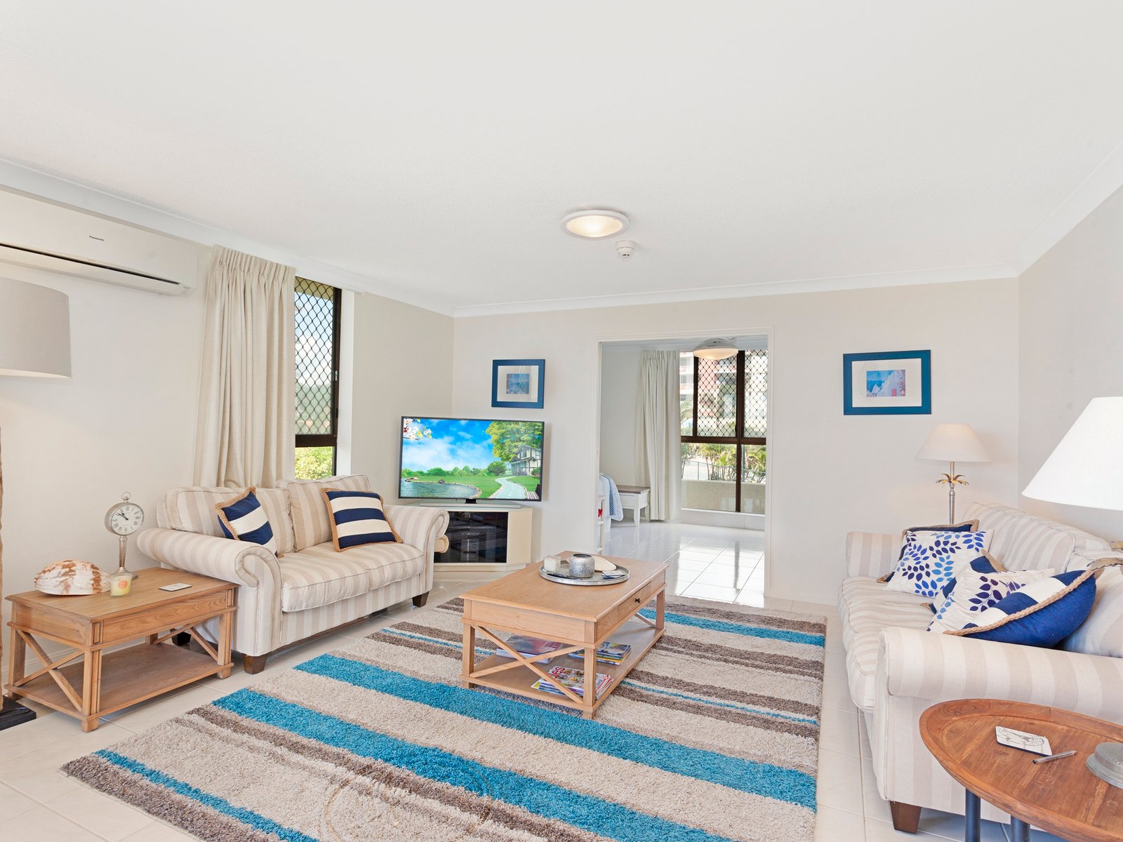 5/60 Goodwin Terrace BURLEIGH HEADS 4